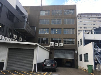 Image 1 of 7