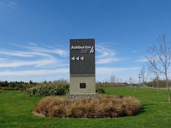 Image 1 of 5