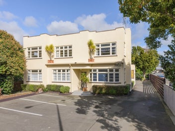 Image 1 of 25
