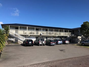 Image 1 of 20