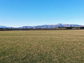 Section On Ashwick with Mountain Views