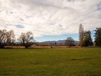 Lifestyle section with mountain views