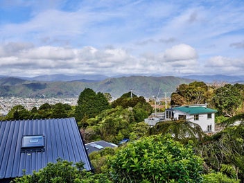 Looking for views in a Bush Setting ?