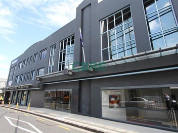 Image 1 of 7