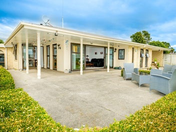Image 1 of 20