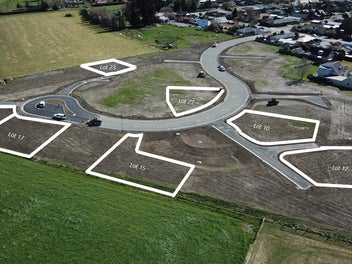 Elmwood Methven - Only 1 Section Remains!!!