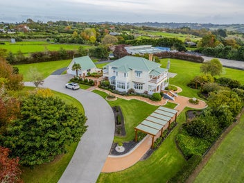 Must Sell - Luxury in Prestigious Whitford