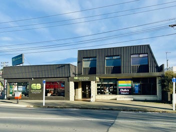 Image 1 of 21