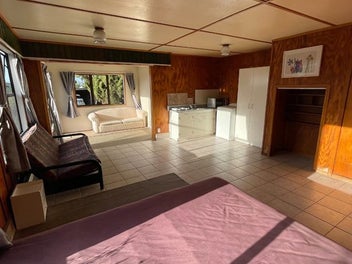 Image 1 of 8