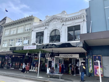 Image 1 of 6