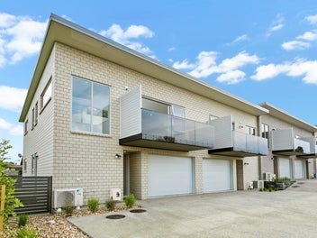 Image 1 of 20