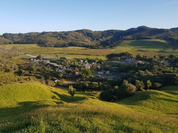 Wharariki Holiday Park, Cabins and Backpackers