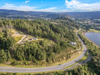 Sections - views, lifestyle, near town