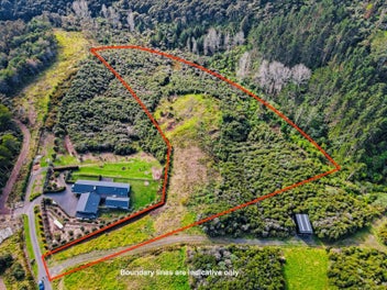 Enchanting Abode - 8 Solway Rd, Whitford