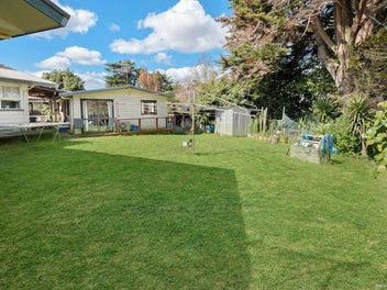 Image 1 of 18