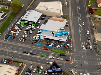 Image 1 of 6