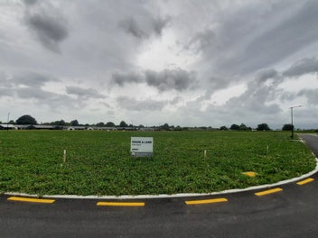 Image 1 of 5