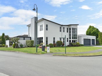 Image 1 of 31