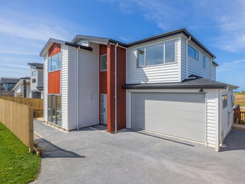 Wonderful modern living in Orewa!