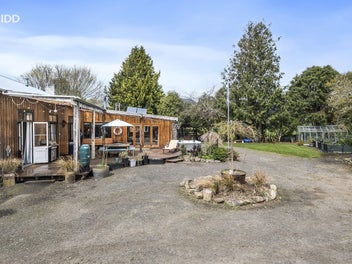 Unique Riverside Retreat