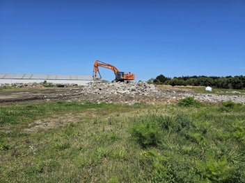 Image 1 of 15