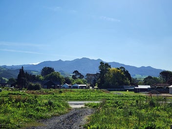 Image 1 of 6
