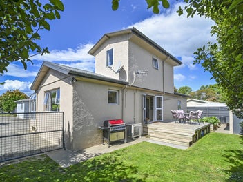 Image 1 of 25