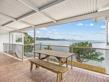 For Sale - 104 Beach Road, Onerahi