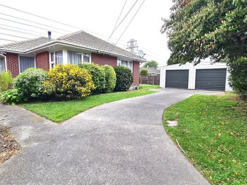 Image 1 of 18