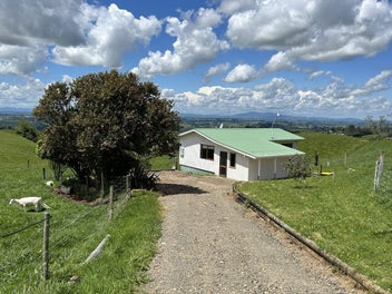 Image 1 of 18