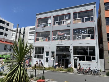 Image 1 of 7