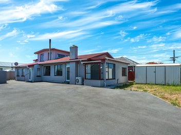 Image 1 of 20
