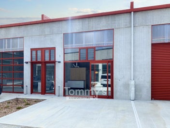 Image 1 of 5
