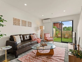 A brand new home - price unseen for Auckland!