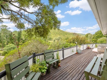 We Are Leaving The Area - Lifestyle Auction