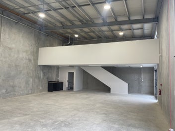 Image 1 of 6