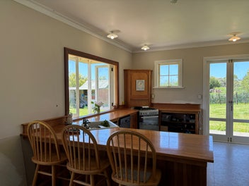 Grand country living