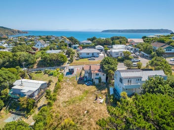 BIG SECTION WITH NO COVENANTS - $260k
