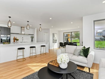 Outstanding Land(Lot 10) & House - Thorncombe Park