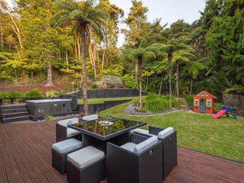 Escape to the Country Without Compromise!