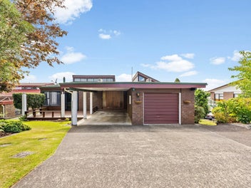 Prime position on Tasman Drive