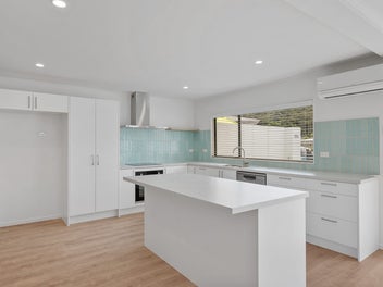 Stunning Renovation - Owners Keen To Sell