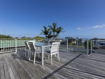 Beach Bach at Coopers Beach