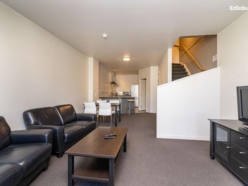 Well maintained four-bedroom apartment