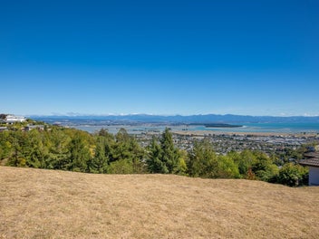 NEW PRICE - Superior section, incredible views!