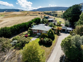 Charm, Capability and Taieri Lifestyle