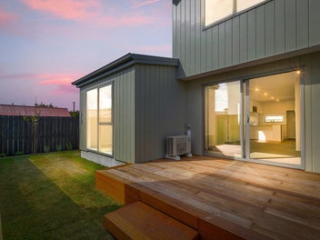 Nestled in the beautiful area of Lower Hutt