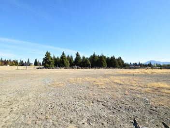 Prime Location on Peak Drive