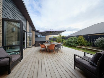 Home built for entertaining!