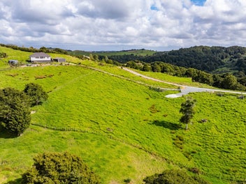 Convenient countryside calm